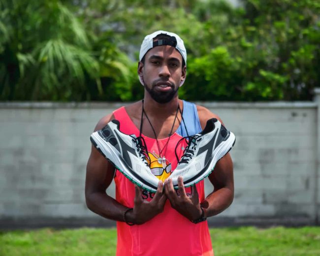 wide toe box running shoes feature